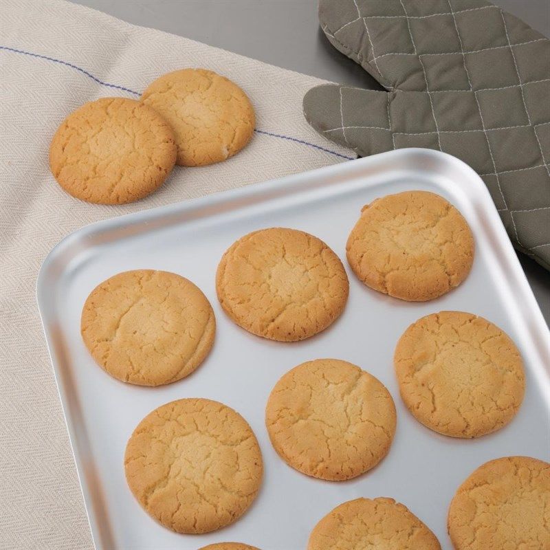 Vogue Aluminium Baking Tray 42.5 x 31.1 cm
