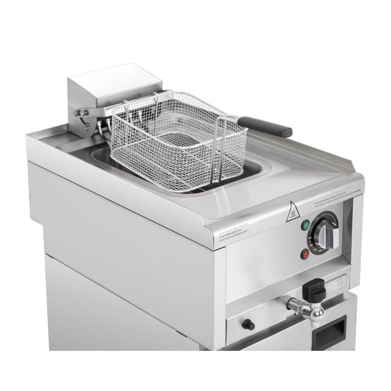 Freidora el&eacute;ctrica independiente Buffalo - 8L - Serie 600