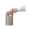 Hendi Abfalleimer mit Schwingdeckel &ndash; Beige