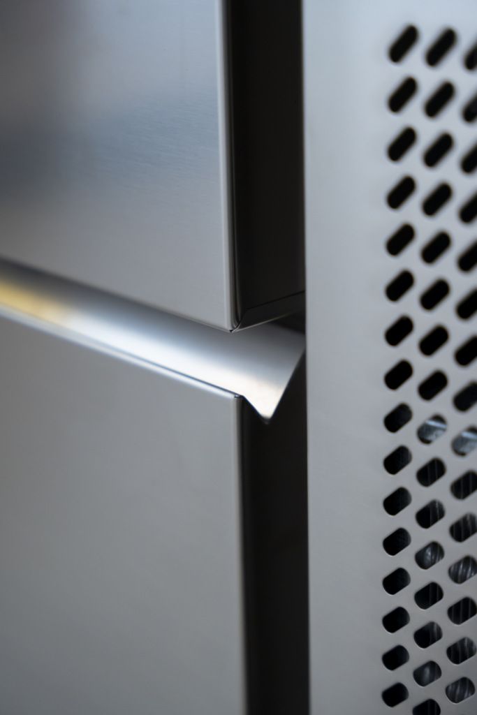 &Eacute;tabli r&eacute;frig&eacute;r&eacute; Afinox Linear Plus - 702 I/C TN 4L - 116L