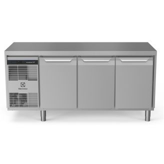 Electrolux refrigerated workbench - 440lt, 3 doors, flat top